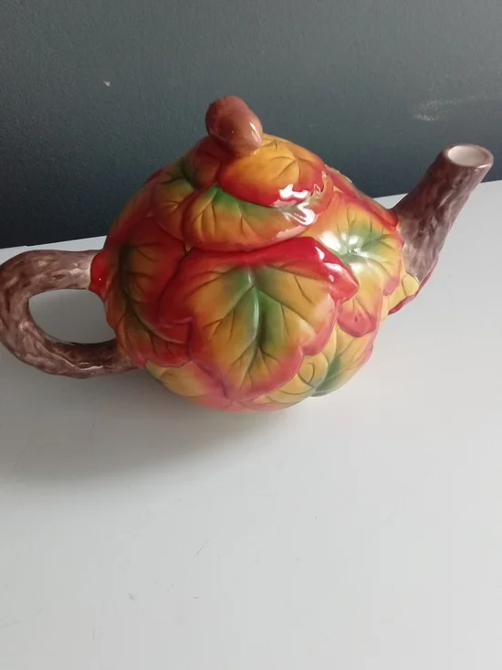Autumn Leaf Ceramic Teapot - Multicolor Leaf Design - Picture 4 of 6